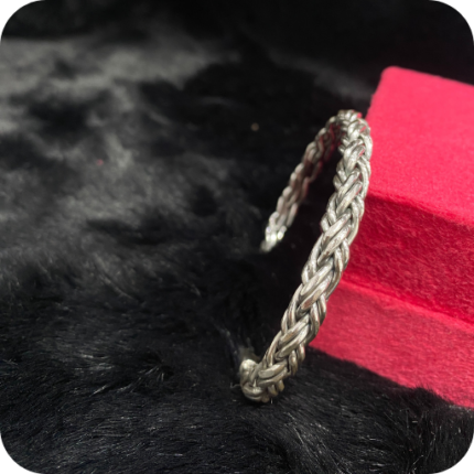 Thread Antique Braclet